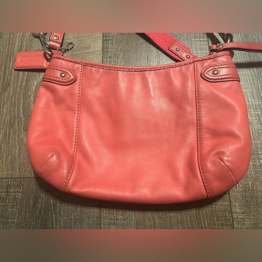Vintage Coach leather shoulder bag with crossbody strap - Picture 4 of 9